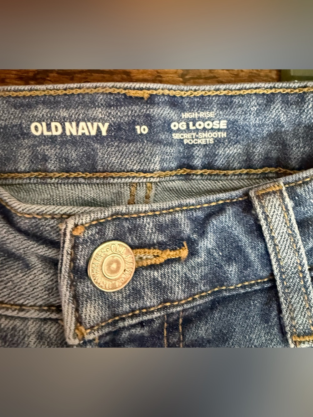 Old Navy Women's OG Loose Jeans Size 10 - Picture 3 of 3